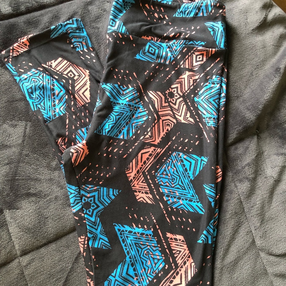 TC LuLaRoe leggings NWOT